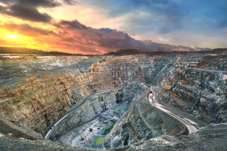 Пластиковые насосы в процессах выщелачивания