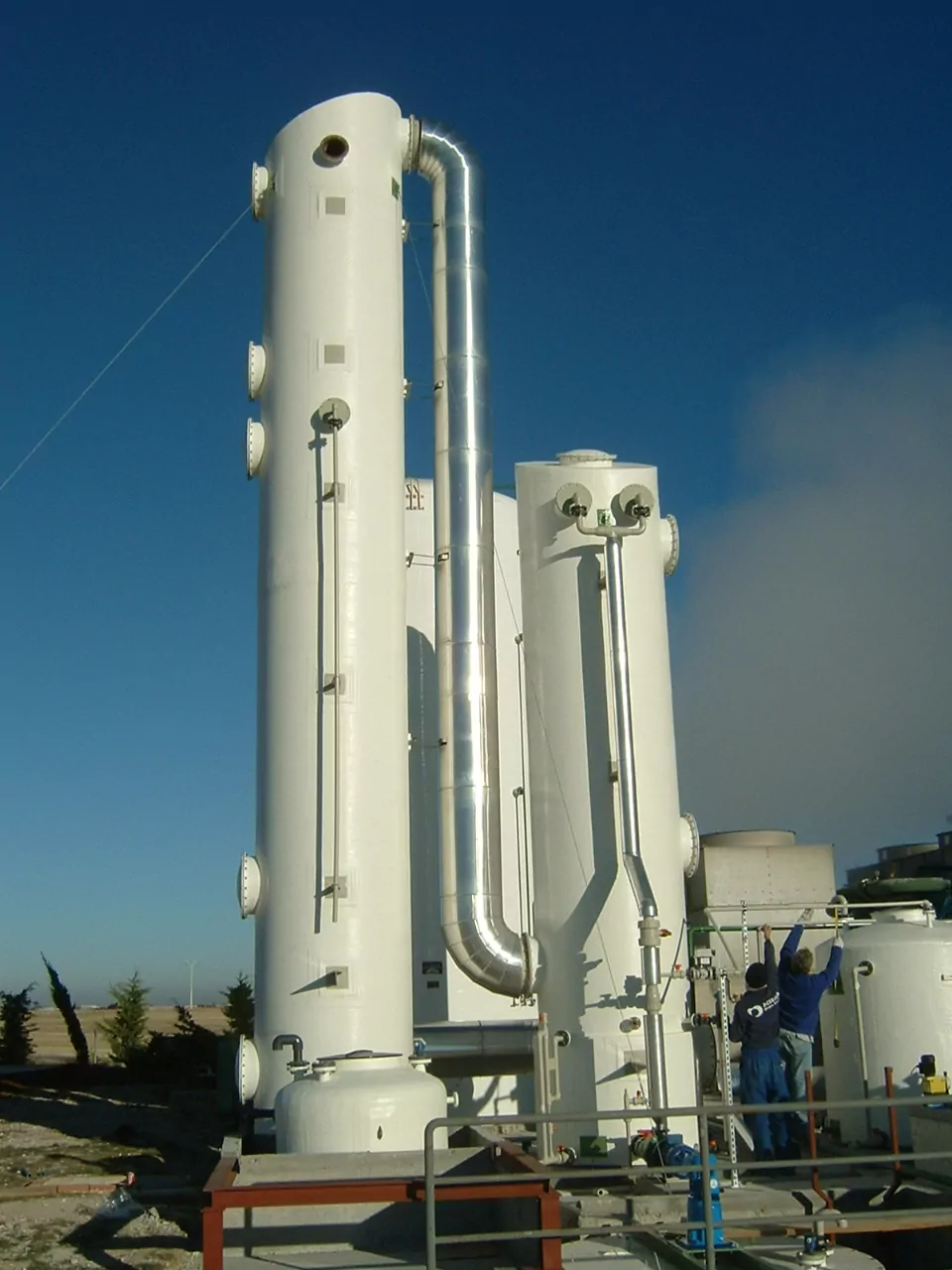 DSCF0002 2 2 - Tecnium